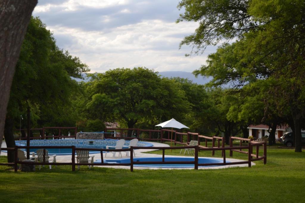 Cabanas Los Algarrobos Villa General Belgrano Exterior photo