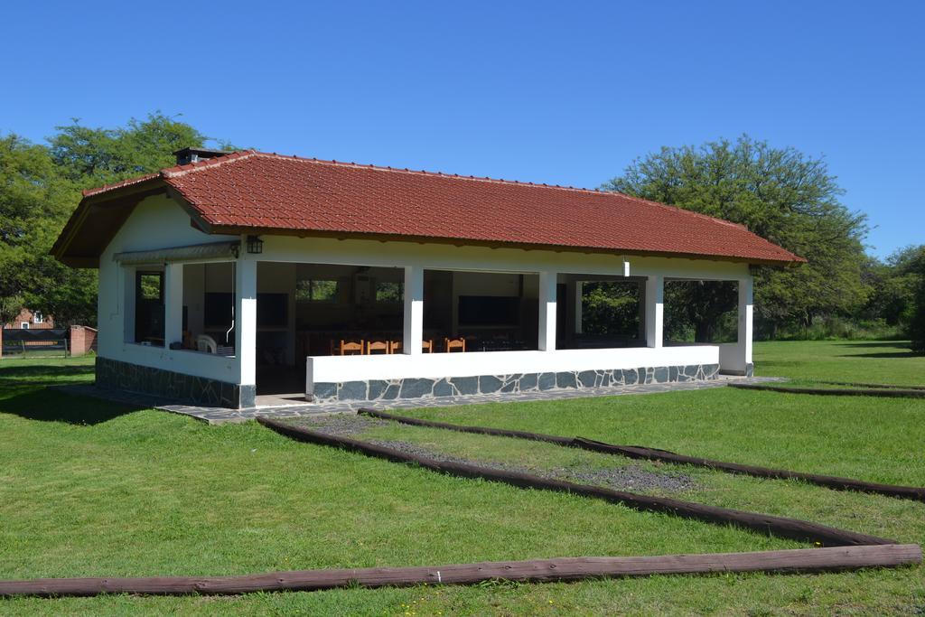 Cabanas Los Algarrobos Villa General Belgrano Exterior photo