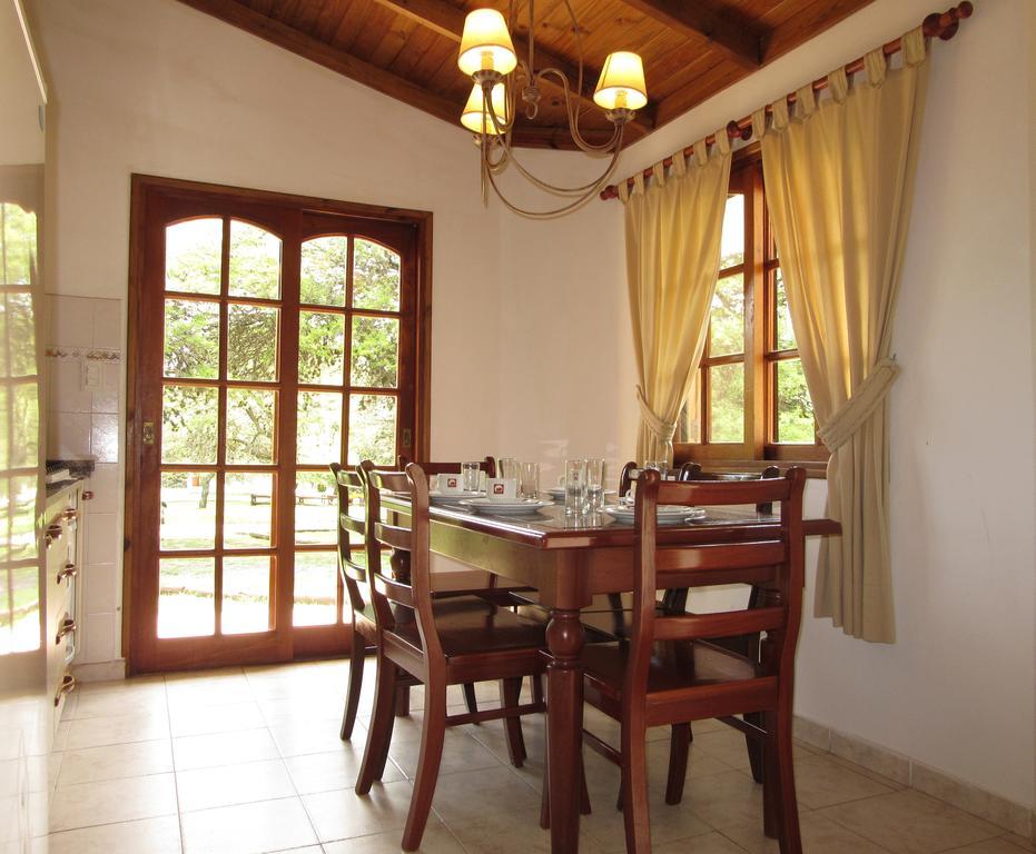 Cabanas Los Algarrobos Villa General Belgrano Exterior photo