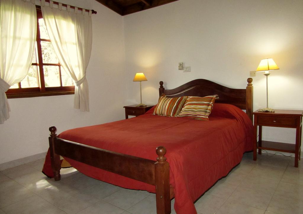 Cabanas Los Algarrobos Villa General Belgrano Exterior photo